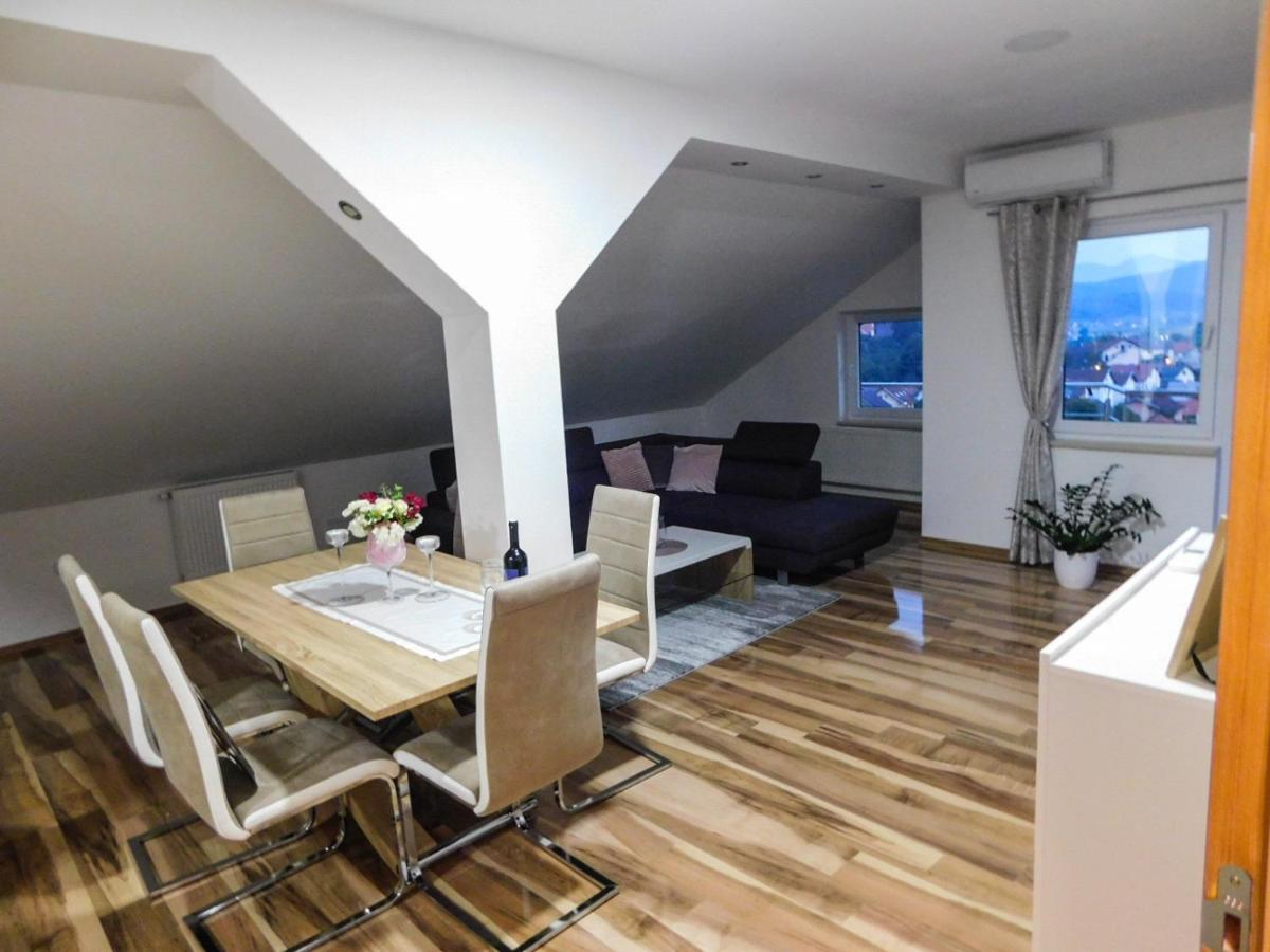 Apartman Lara Оточац Экстерьер фото