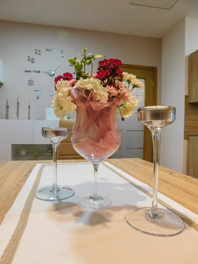 Apartman Lara Оточац Экстерьер фото