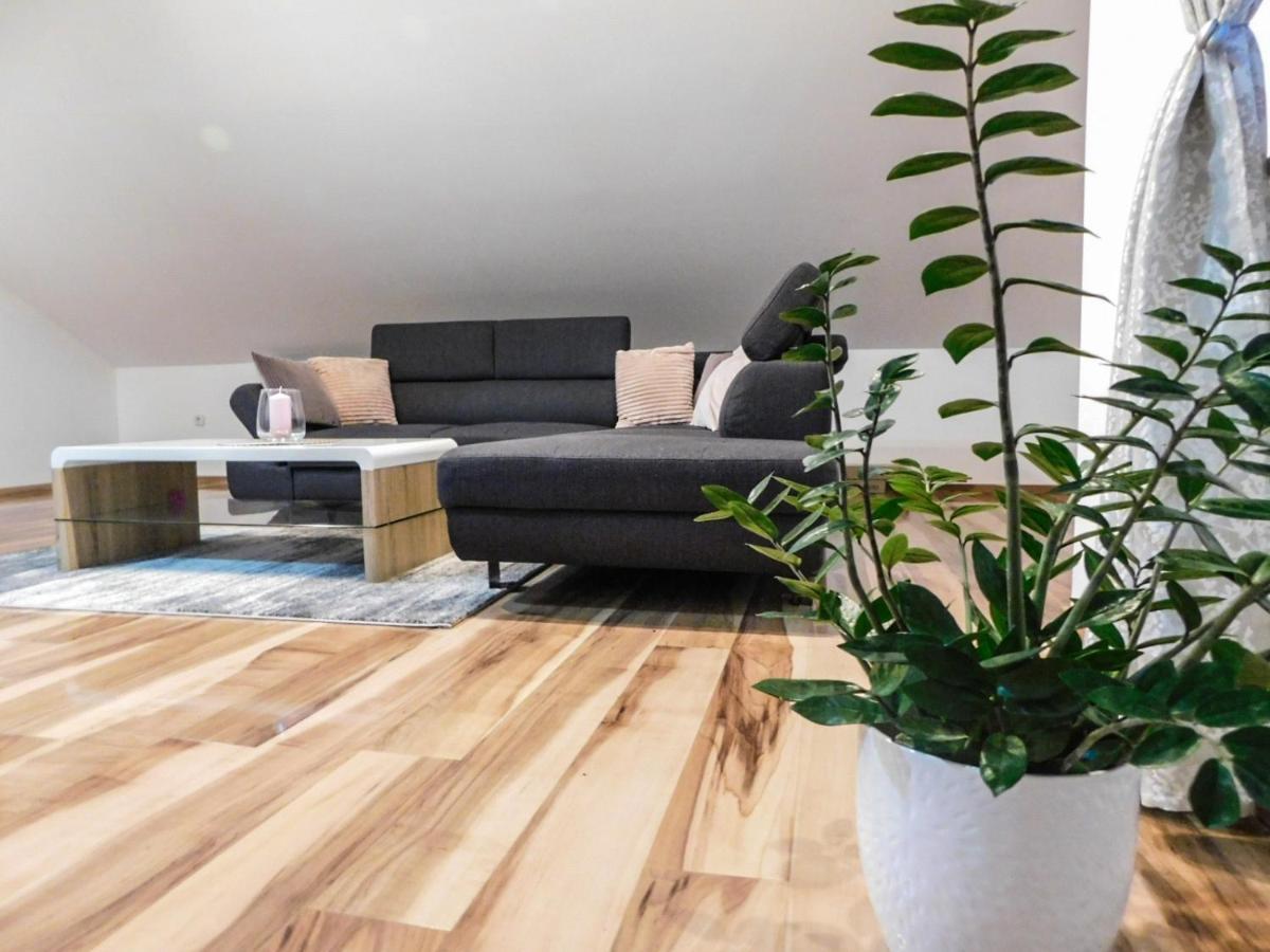 Apartman Lara Оточац Экстерьер фото